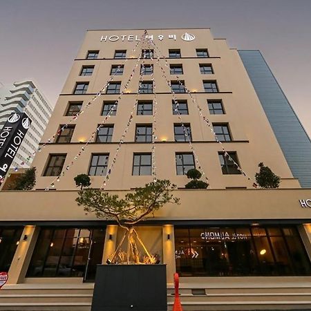 Yeoubi Hotel Changwon Exterior foto