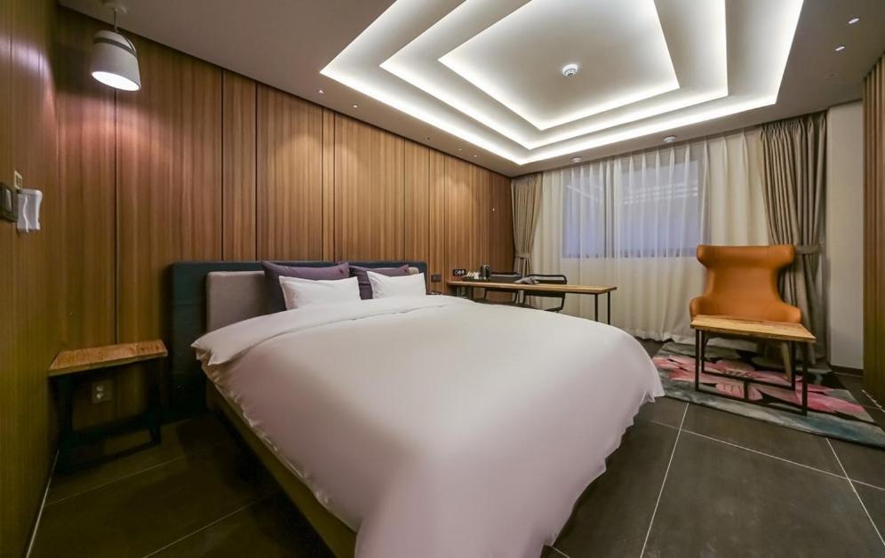 Yeoubi Hotel Changwon Exterior foto