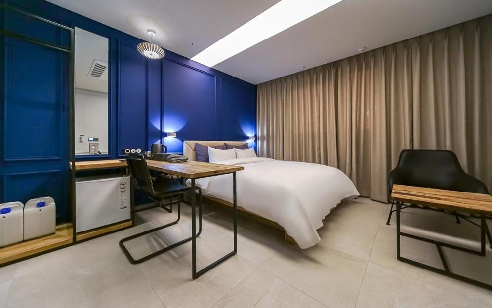 Yeoubi Hotel Changwon Exterior foto